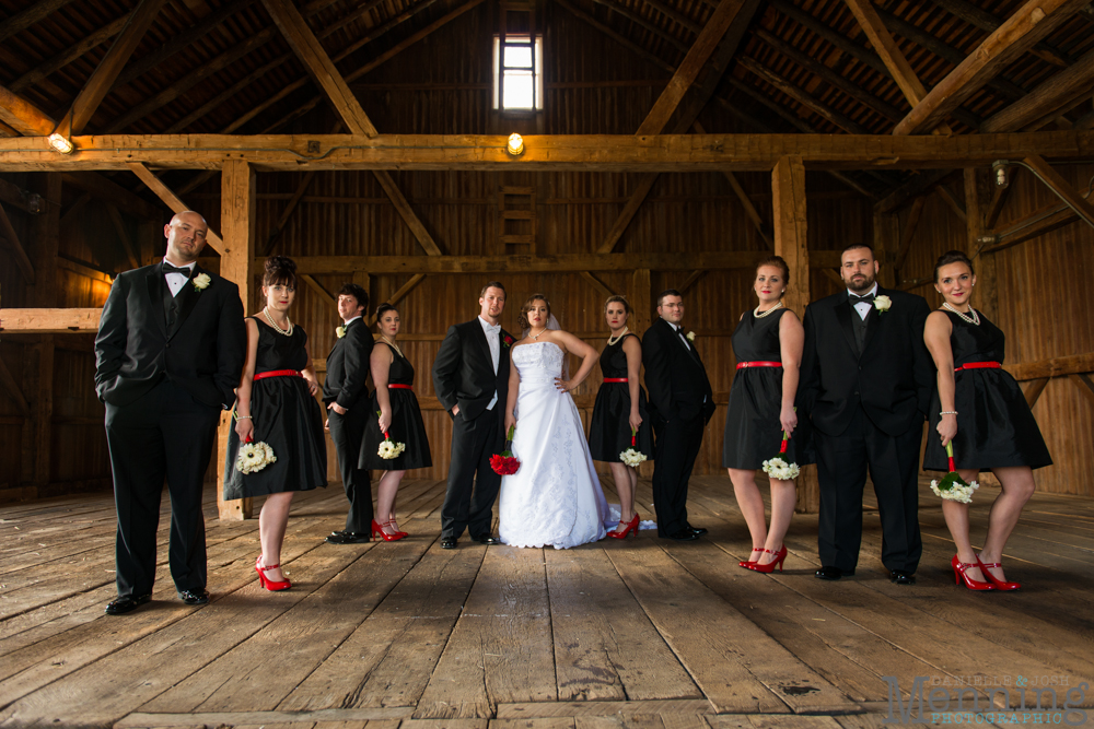 bridal party photos at The Links at Firestone Farms in Columbiana Ohio