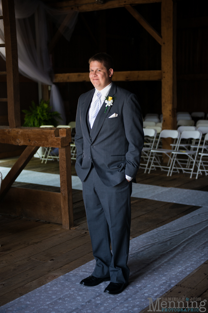 Keely_Mitch_The-Links-at-Firestone-Farms_Rustic-Country-Barn-Wedding_Youngstown-OH-Wedding-Photographers_0010
