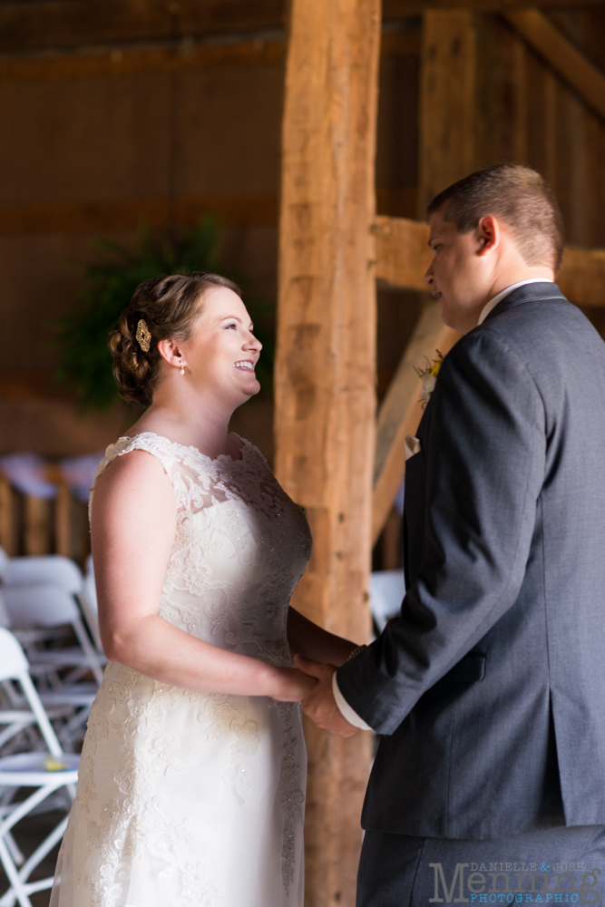 Keely_Mitch_The-Links-at-Firestone-Farms_Rustic-Country-Barn-Wedding_Youngstown-OH-Wedding-Photographers_0016