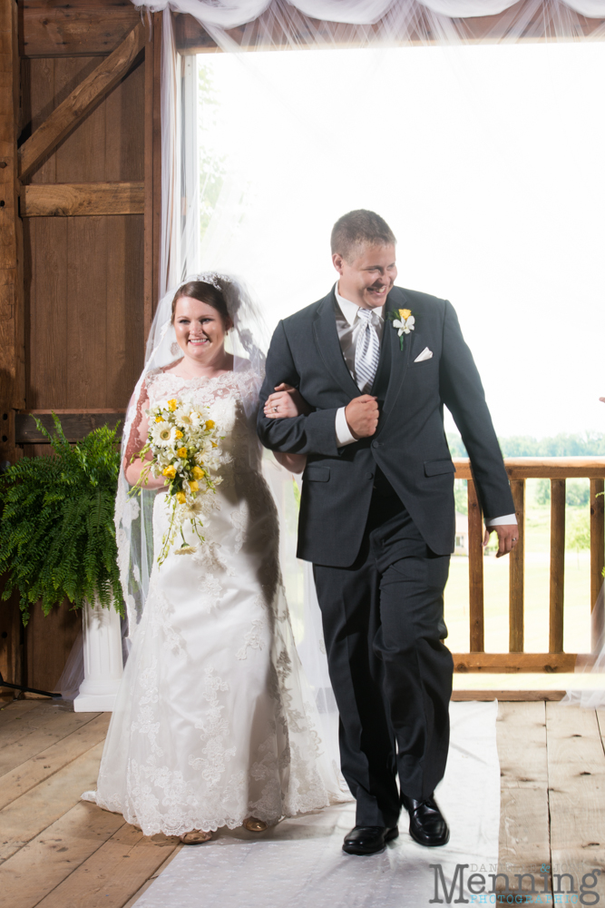 Keely_Mitch_The-Links-at-Firestone-Farms_Rustic-Country-Barn-Wedding_Youngstown-OH-Wedding-Photographers_0058