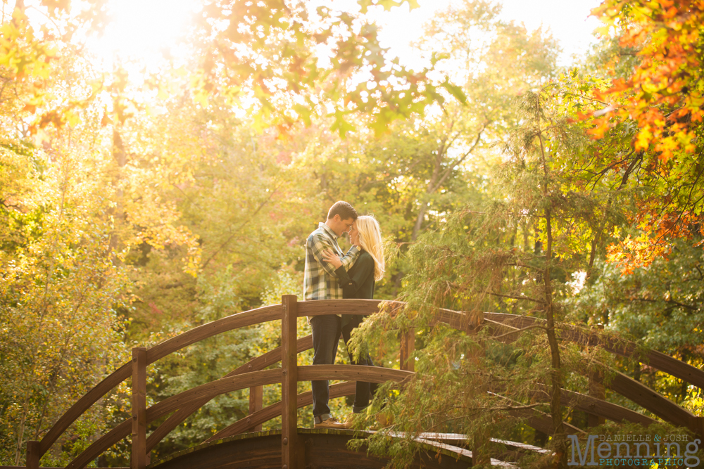 Kacie_Dillon_Stan-Hywett-Hall-and-Gardens_Akron-OH_Fall-Engagement-Photos_0028