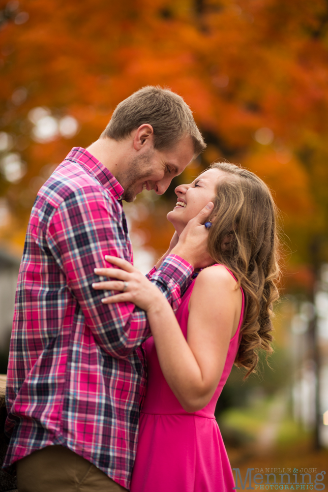 Sara_Jonathan_Generations-Coffe-House_Country-Fall-Engagement-Photos_Youngstown-OH-Photographers_0012