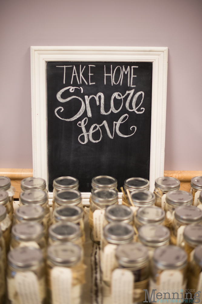 burlap & lace wedding cake