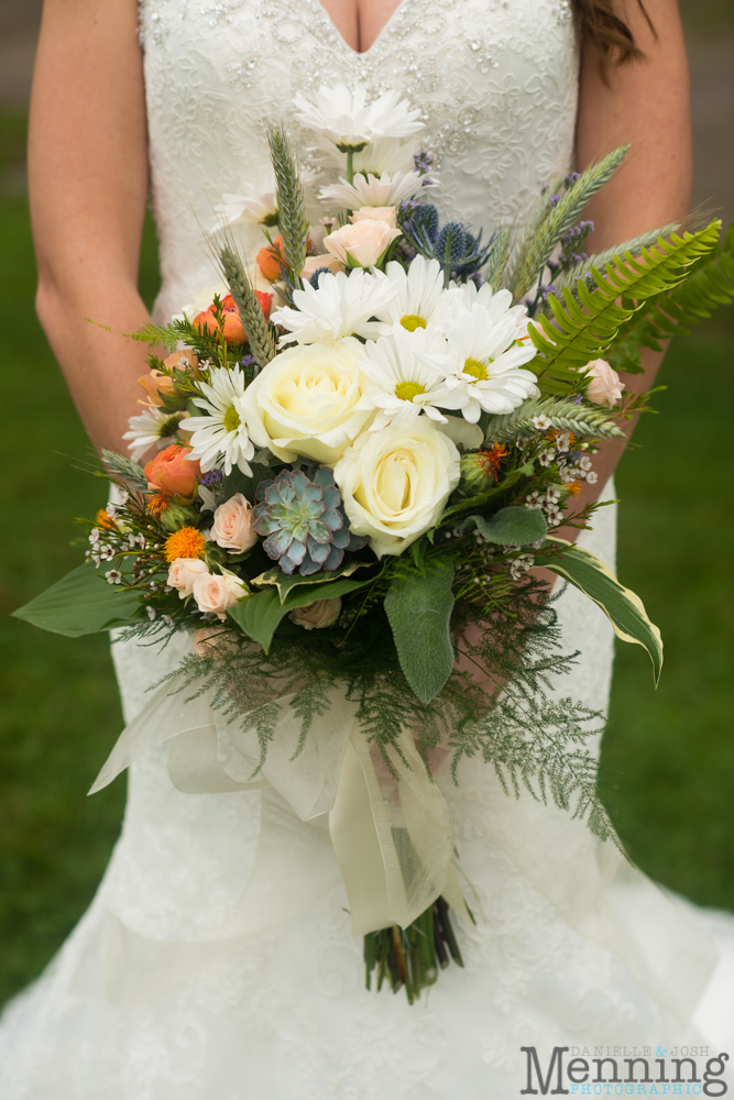 Brielle_Josh_Snodes-Restored-Country-Barn_Rustic-Wedding_Youngstown-OH-Wedding-Photographers_0039