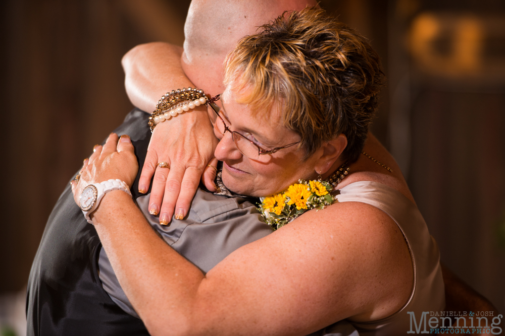 Amber_Matt_Mitchell-Ponds-Inne_Knox-PA_Rustic-Barn-Wedding_Youngstown-OH-Wedding-Photographers_0072