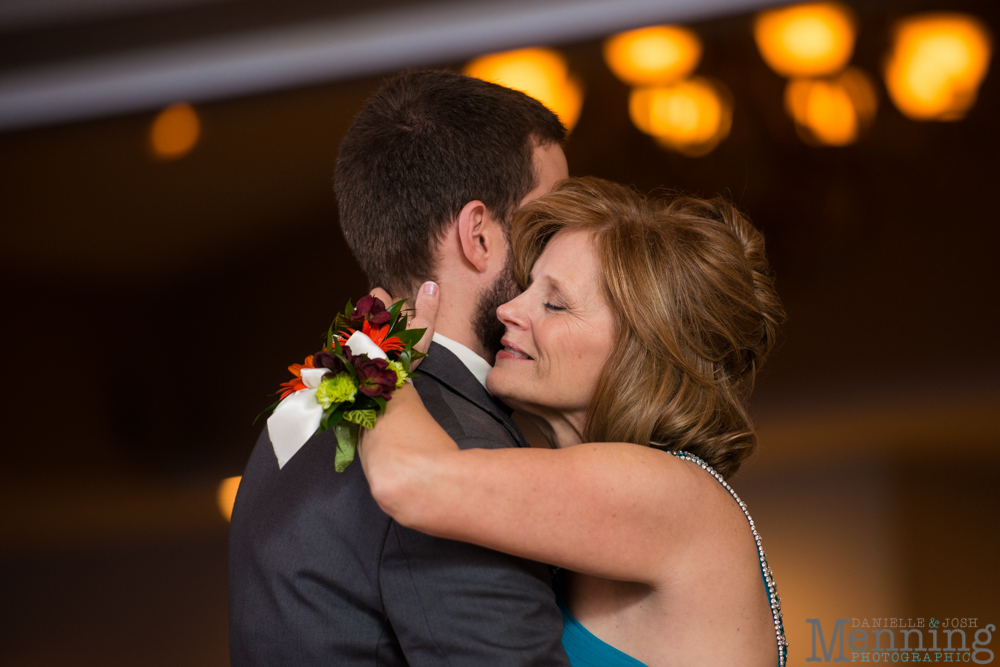 Sarah_Frank_The-Links-at-Firestone-Farms_Fall-Barn-Wedding_Columbiana-OH-Wedding-Photography_0100