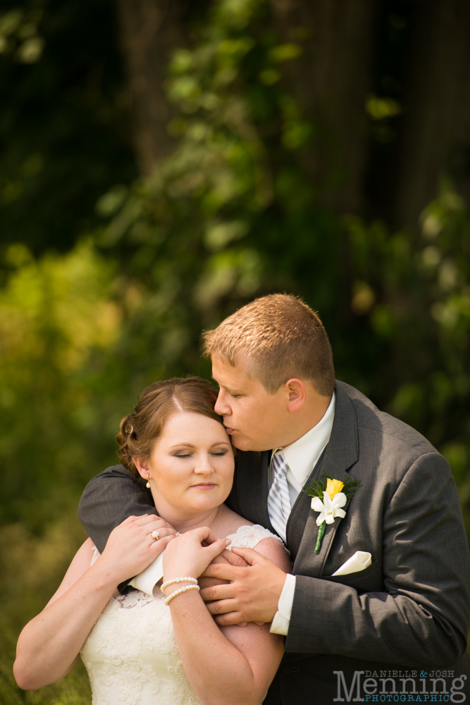 Keely_Mitch_The-Links-at-Firestone-Farms_Rustic-Country-Barn-Wedding_Youngstown-OH-Wedding-Photographers_0038