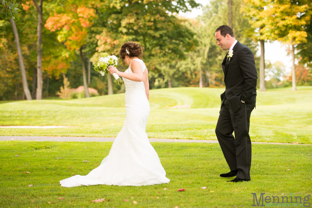 Cassie_Byron_The-Lake-Club_Fall-Wedding_Youngstown-OH-Wedding-Photographers_0027