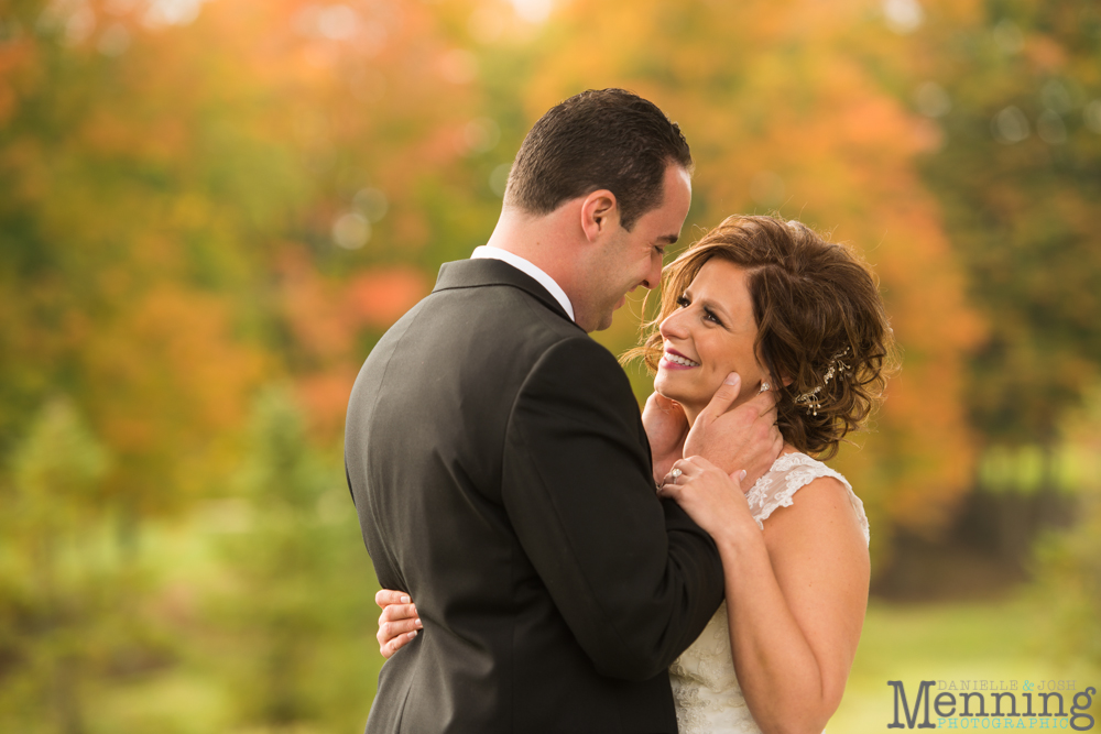 Cassie_Byron_The-Lake-Club_Fall-Wedding_Youngstown-OH-Wedding-Photographers_0039