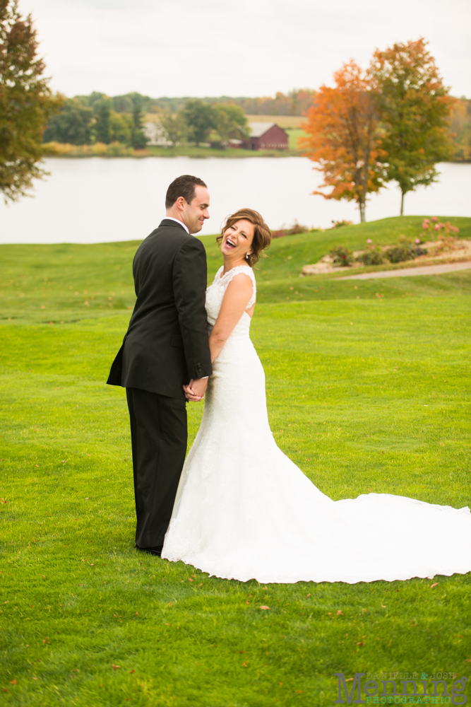 Cassie_Byron_The-Lake-Club_Fall-Wedding_Youngstown-OH-Wedding-Photographers_0046