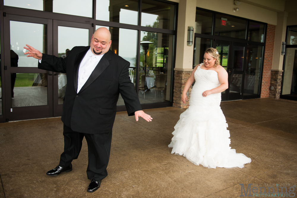 Holly_Billy_The-Lake-Club_Fall-Wedding_Youngstown-OH-Wedding-Photographers_0012