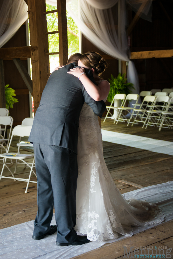 Keely_Mitch_The-Links-at-Firestone-Farms_Rustic-Country-Barn-Wedding_Youngstown-OH-Wedding-Photographers_0015