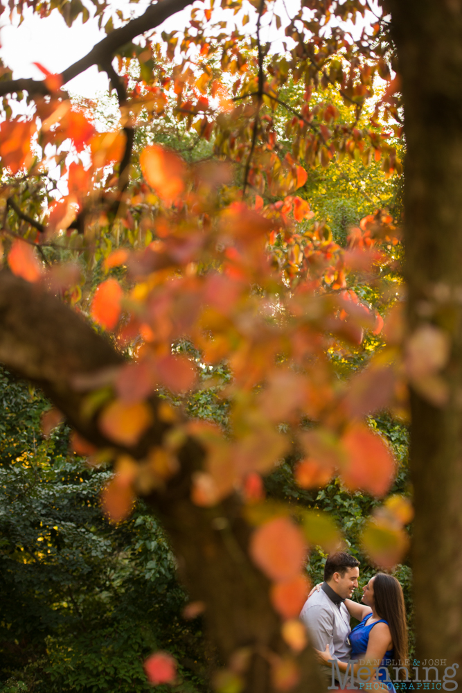 Rebekah_Derek_Cleveland-Botanical-Gardens_Cleveland-Museum-of-Art_Cleveland-OH-Engagement-Photos_0050