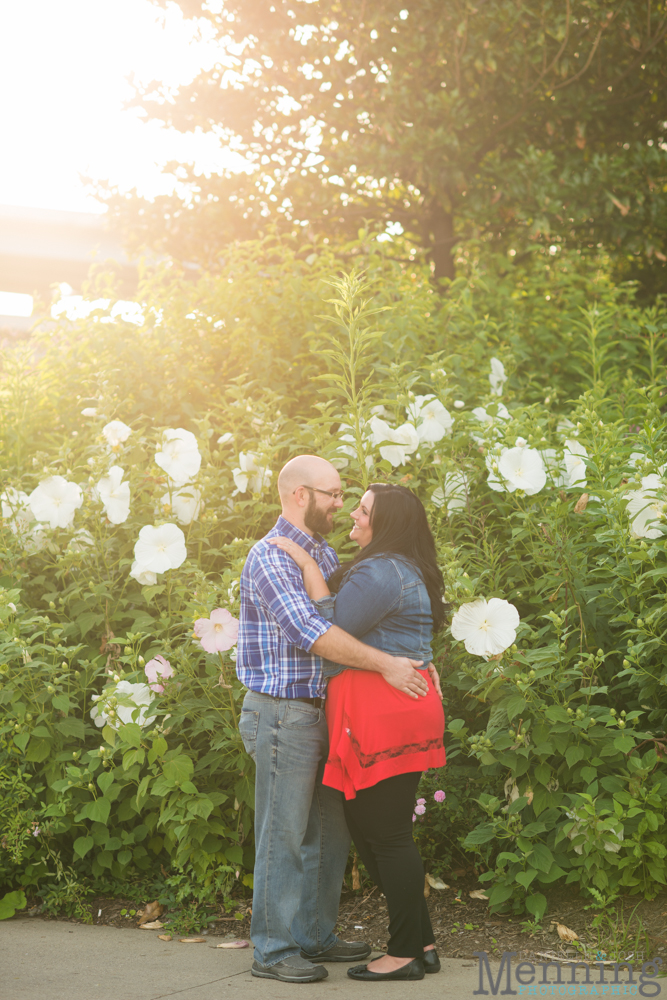 Richelle & Ryan - Downtown Pittsburgh - Roberto Clemente Bridge - PNC Park - North Shore - Heinz Pickle - Pittsburgh Engagement Session - Youngstown OH Photographers_0024