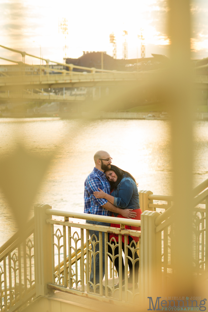 Richelle & Ryan - Downtown Pittsburgh - Roberto Clemente Bridge - PNC Park - North Shore - Heinz Pickle - Pittsburgh Engagement Session - Youngstown OH Photographers_0040