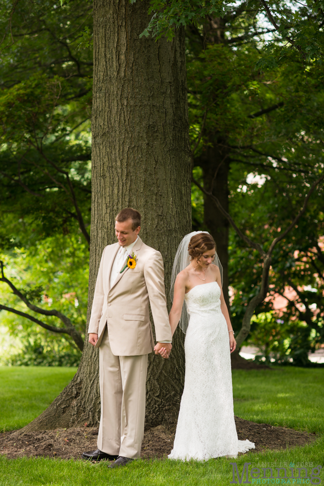 Sara & Jonathan Wedding - Columbiana Ohio - Salem Saxon Club - Rustic Backyard Wedding - Youngstown Oh Wedding Photographers_0022