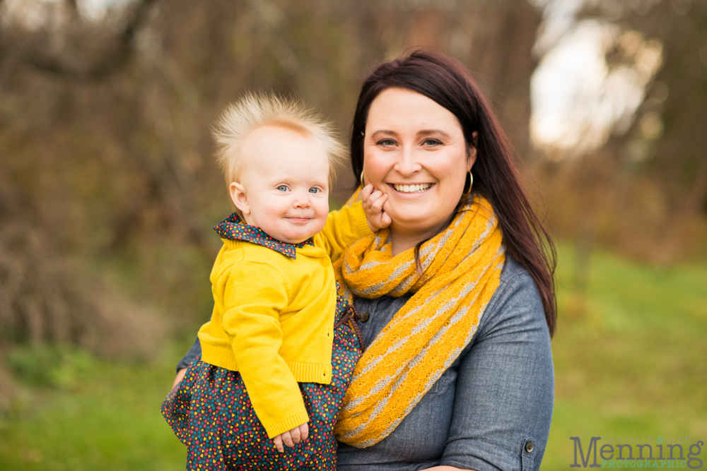 The Roth Family Session - Medina, Ohio - Rustic-Country Family Photos - Nathan & Amanda Photography - Youngstown, Ohio Family Photographers_0004