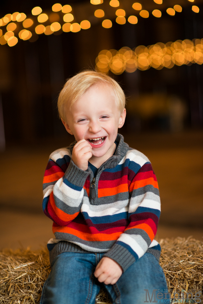 The Roth Family Session - Medina, Ohio - Rustic-Country Family Photos - Nathan & Amanda Photography - Youngstown, Ohio Family Photographers_0017