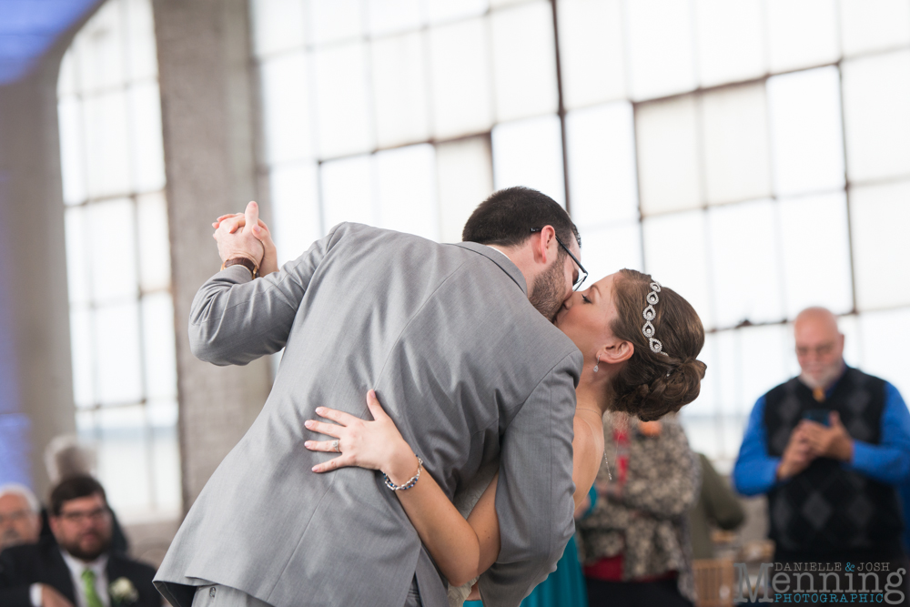 Kelly & Jon Wedding - West Park United Church of Christ - Lake Erie Building - Cleveland, Ohio Photographers_0078