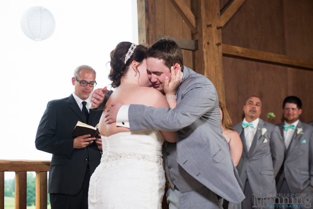 Keri & Shawn - The Links at Firestone Farms - Barn Wedding - Youngstown OH Wedding Photographers_0058