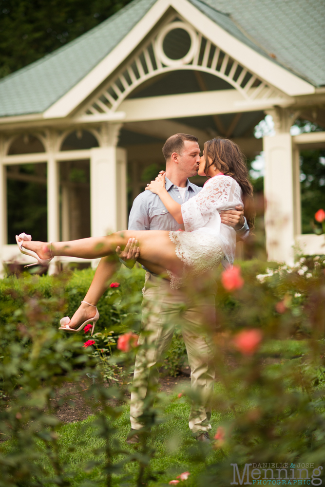 engagement photos at Mill Creek park