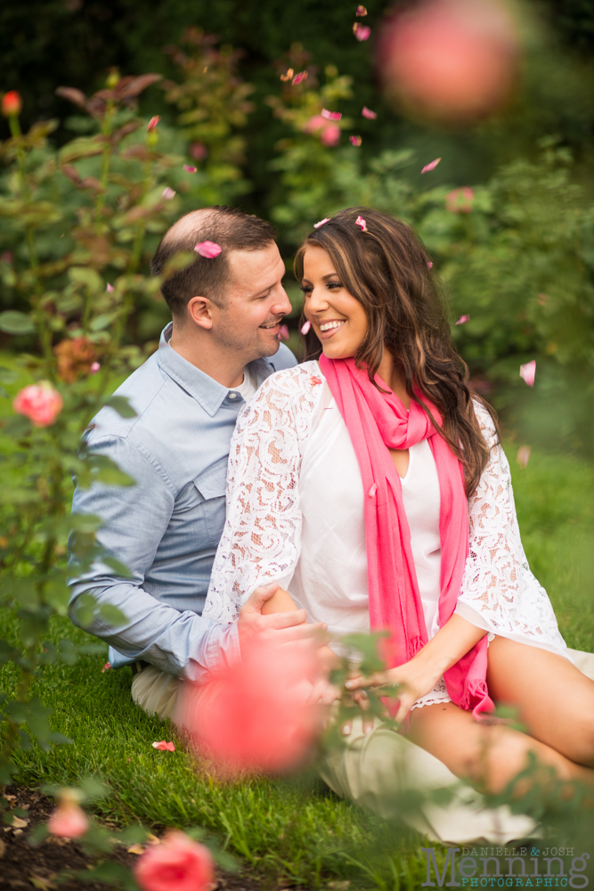 engagement photos at Mill Creek park