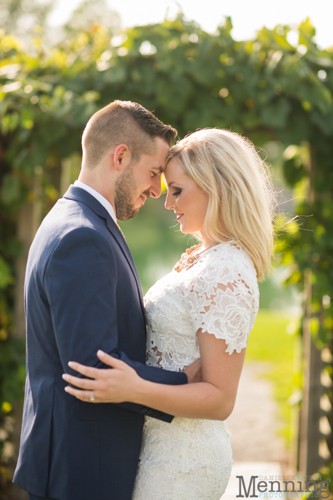 engagement photos at a vineyard