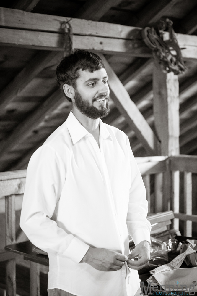 wedding photography at The Barn & Gazebo Salem Ohio