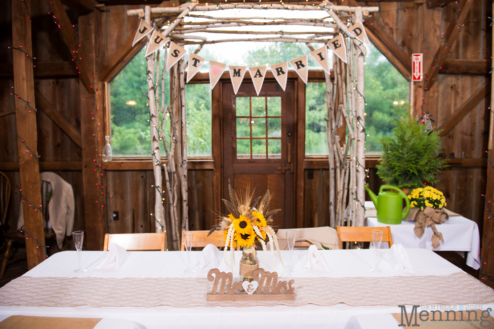 rustic barn wedding details