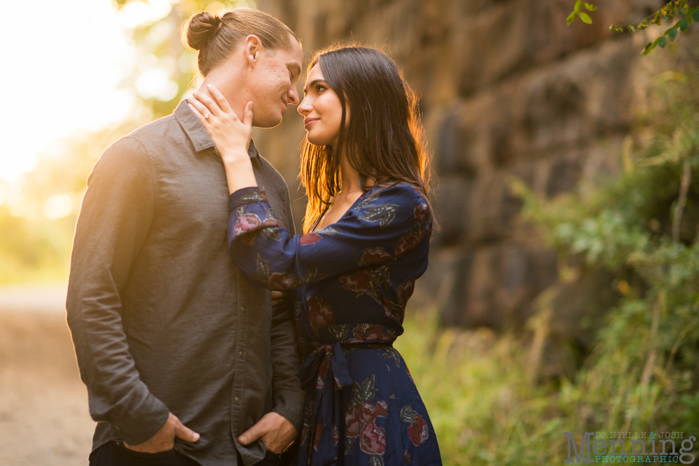jamie-nick-engagement-session-mexican-war-streets-schenley-park-phipps-conservatory-pittsburgh-pa-engagement-photos_0029