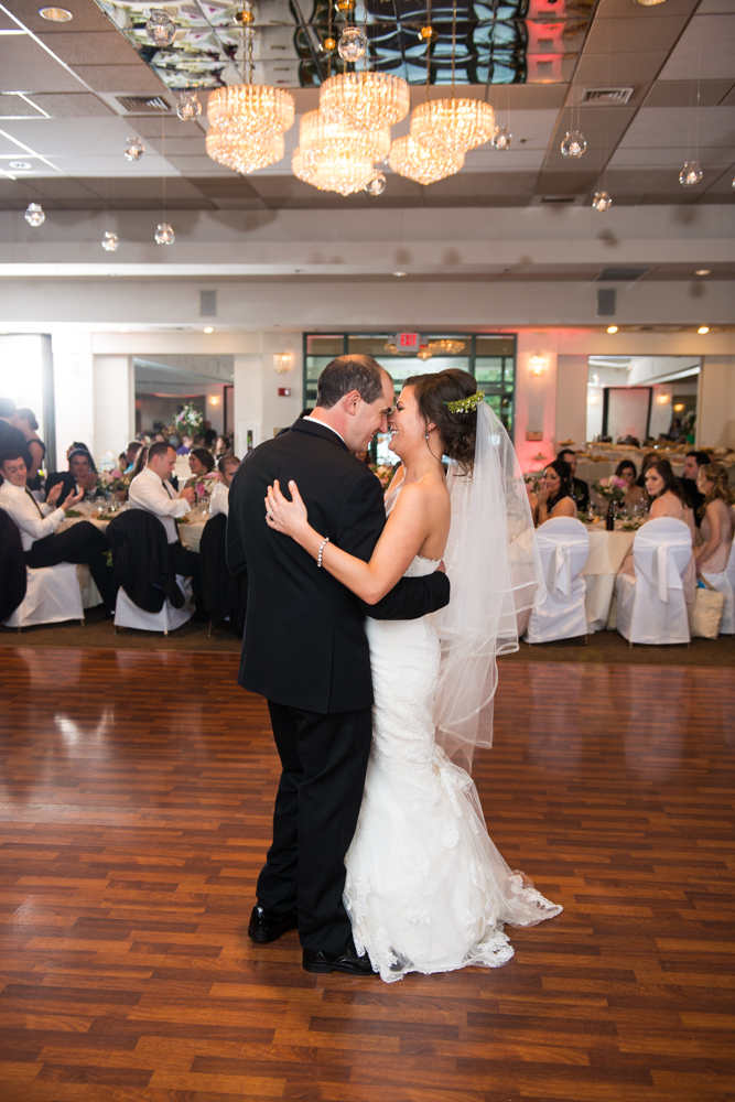 Youngstown wedding photographer