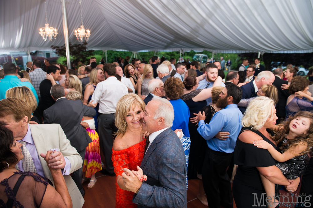 backyard wedding Columbiana Ohio