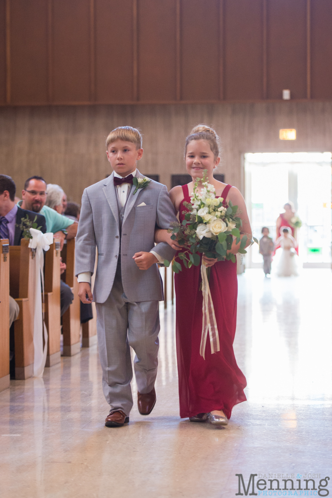 gold and greenery Youngstown wedding