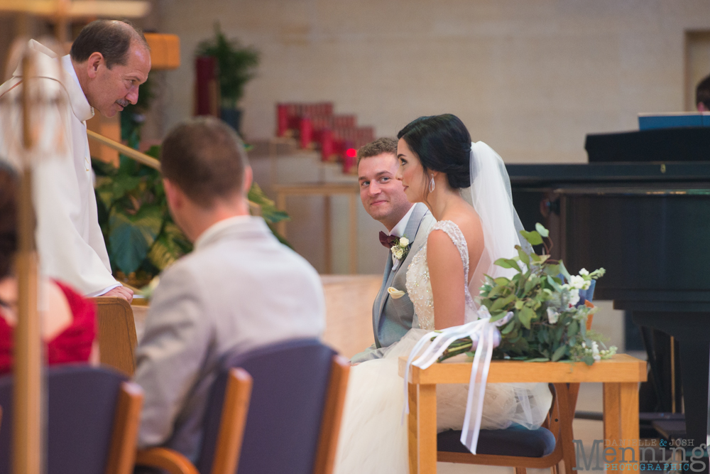 gold and greenery Youngstown wedding