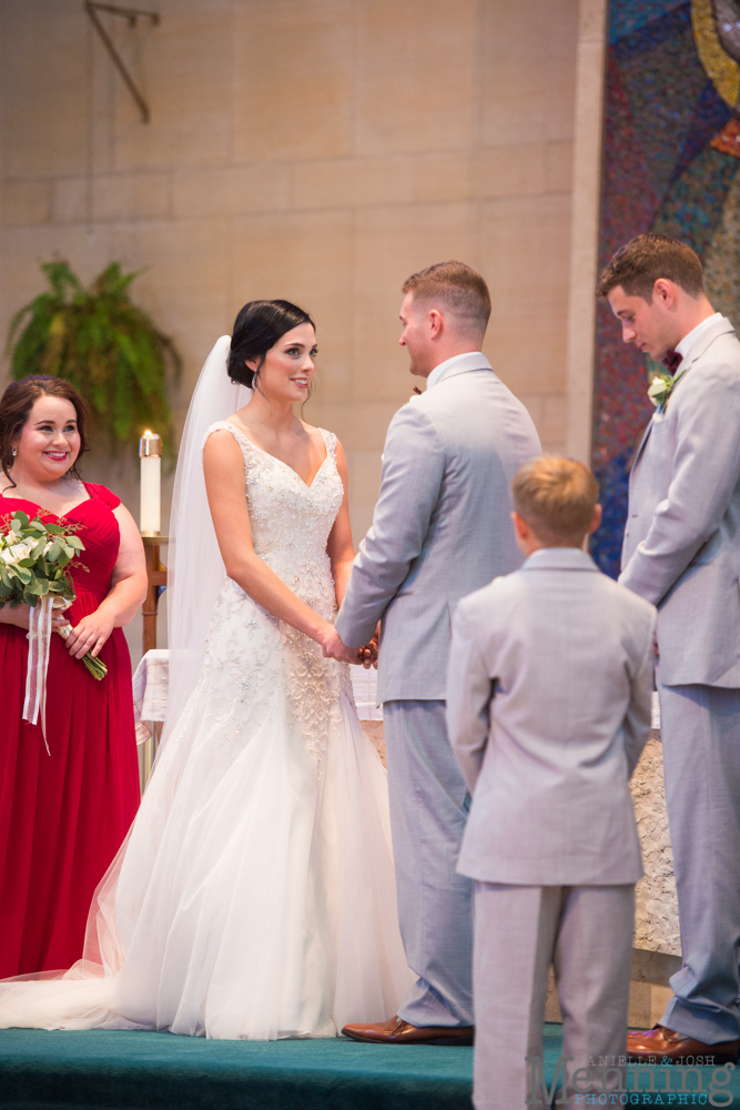 gold and greenery Youngstown wedding