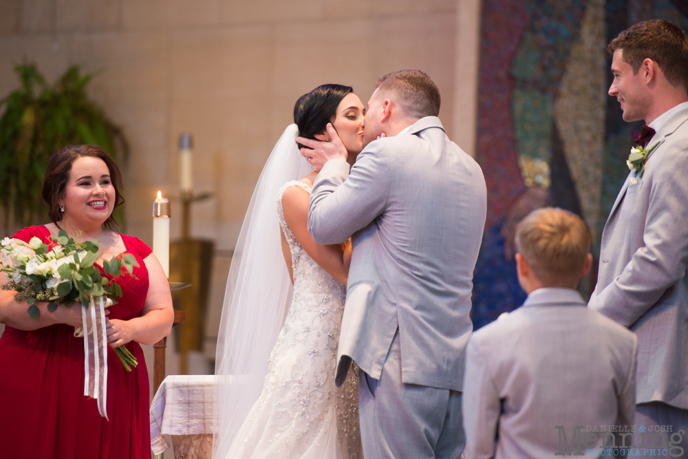 gold and greenery Youngstown wedding