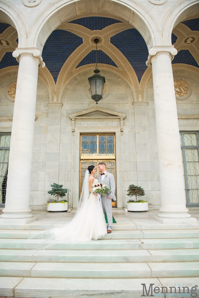 gold and greenery Youngstown wedding