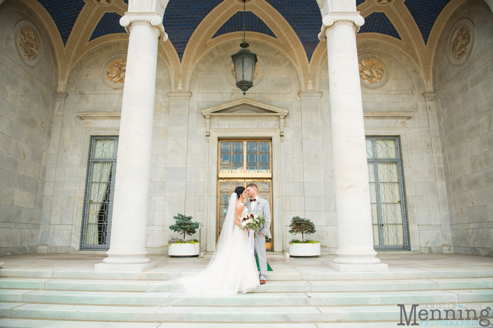 gold and greenery Youngstown wedding