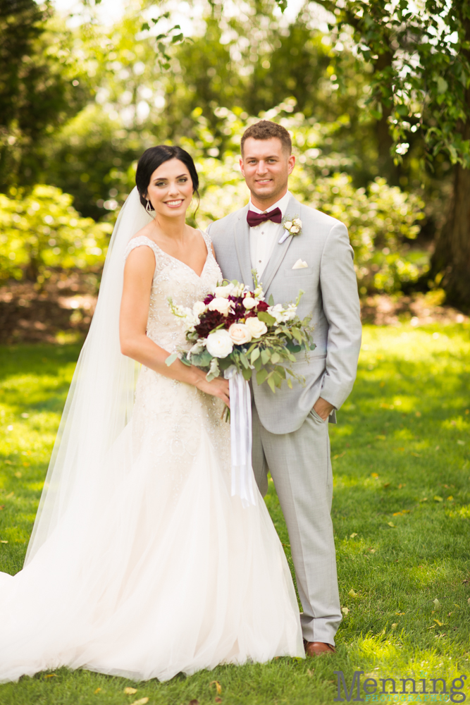 gold and greenery Youngstown wedding