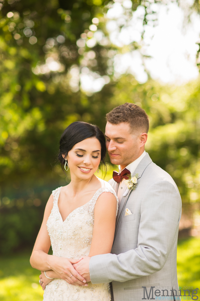 gold and greenery Youngstown wedding