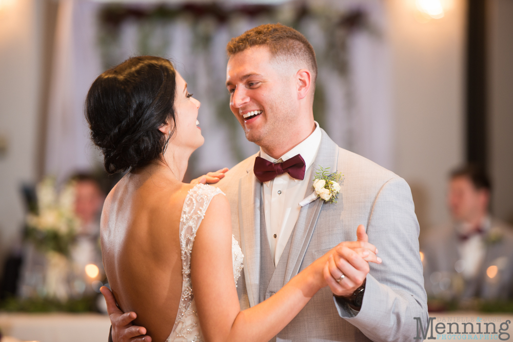 gold and greenery Youngstown wedding