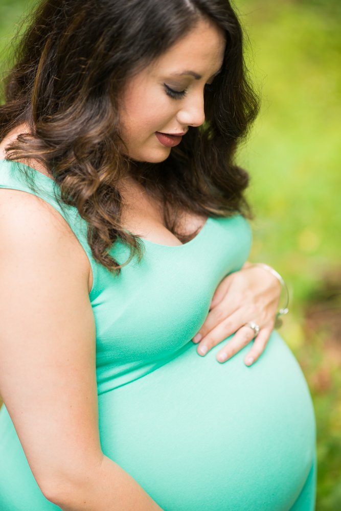 maternity photo session in Mill Creek Park Youngstown Ohio