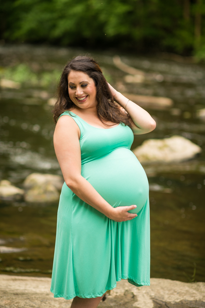 maternity photo session in Mill Creek Park Youngstown Ohio