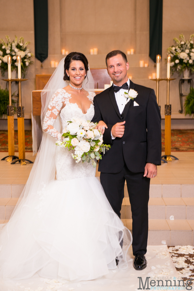 Youngstown, Ohio black tie wedding DeYor Powers Auditorium