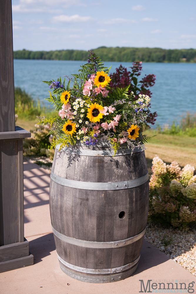 vineyards at pine lake wedding