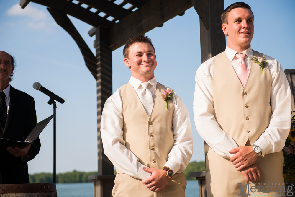 vineyards at pine lake wedding