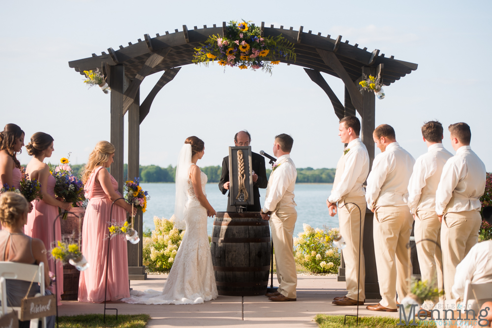 vineyards at pine lake wedding