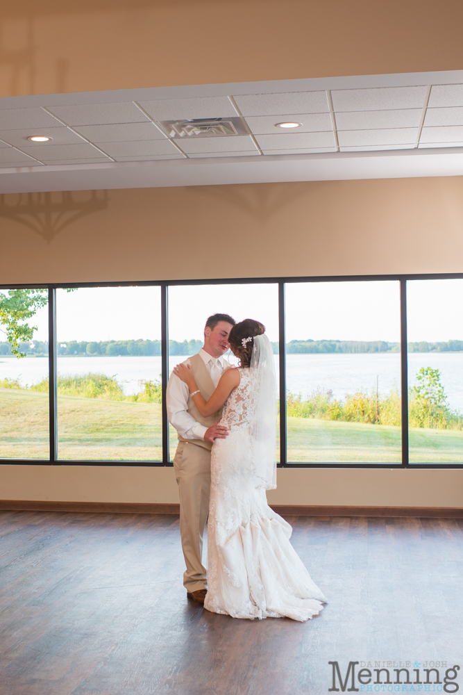 vineyards at pine lake wedding