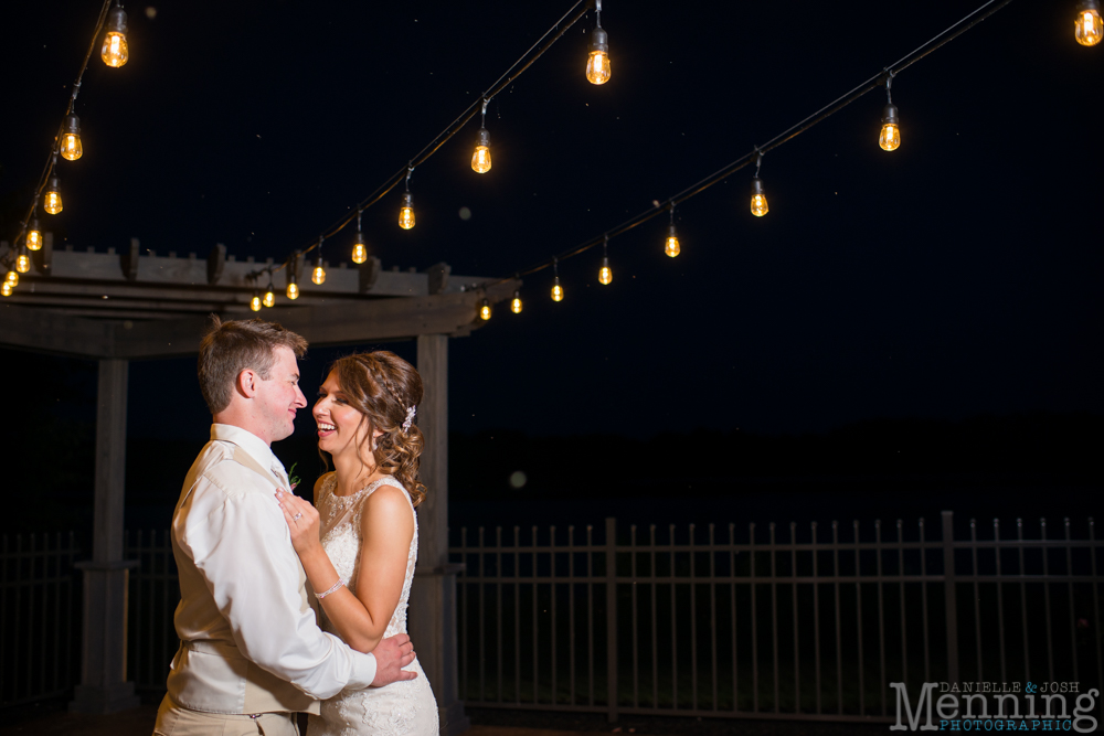 vineyards at pine lake wedding