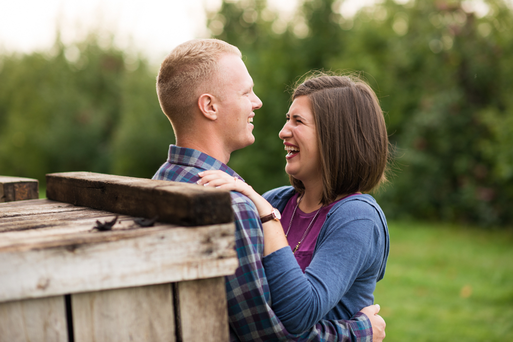 fall apple orchard engagement photos